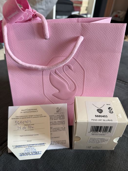 Колие Swarovski с висулка сърце