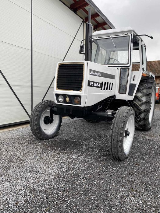 Tractor Lamborghini R854