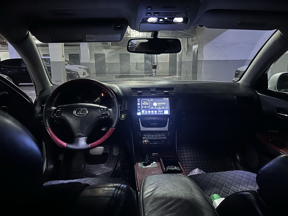 Продам Lexus gs300 s190