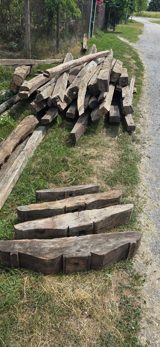 Стари греди и дъски