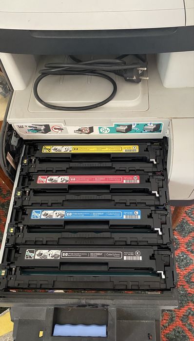 Принтер лазерный hp