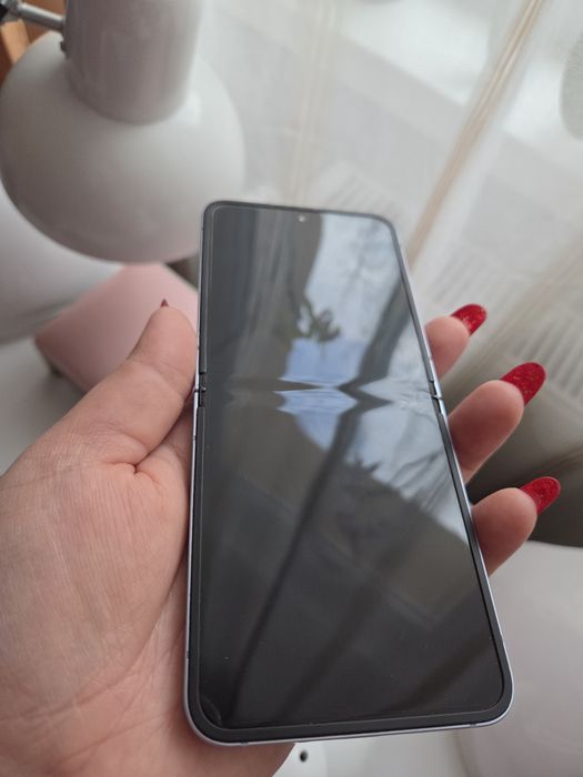 Vand Samsung Z Flip 6