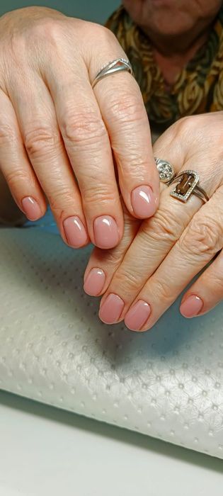 Маникюр, наращивание ногтей Умай