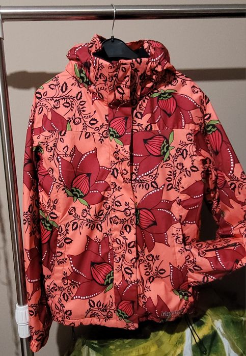 Куртка горнолыжная оригинал 15000