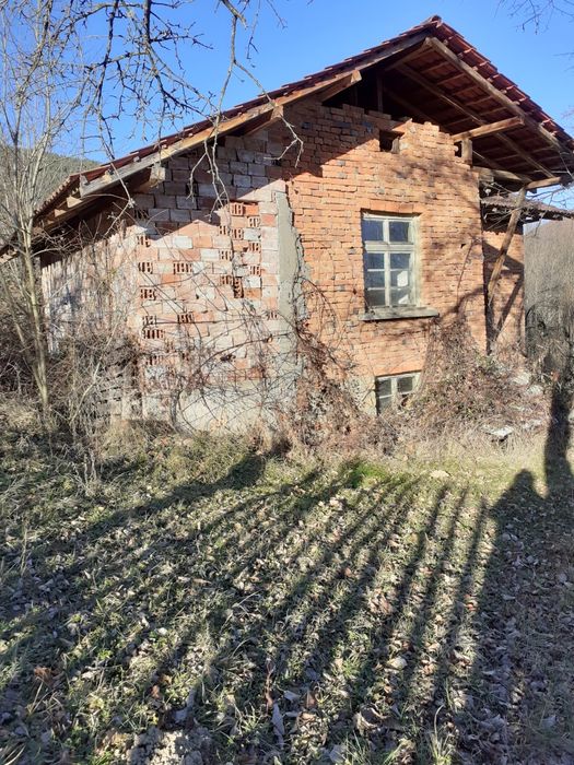 Продава се Къща в Априлци - 70 кв.м за 292 €/кв.м - Снимка #3