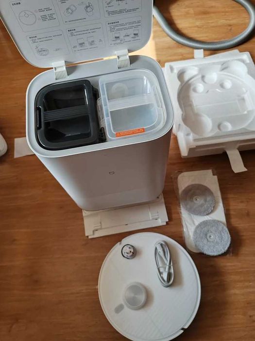 Xiaomi Mijia M40 — Умный робот-пылесос