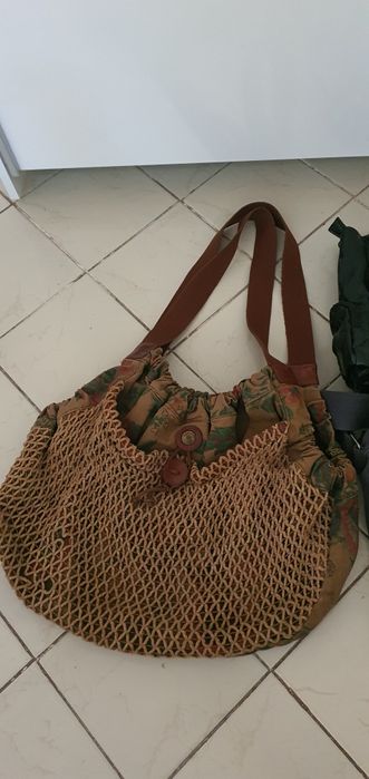 Дамски     чанти