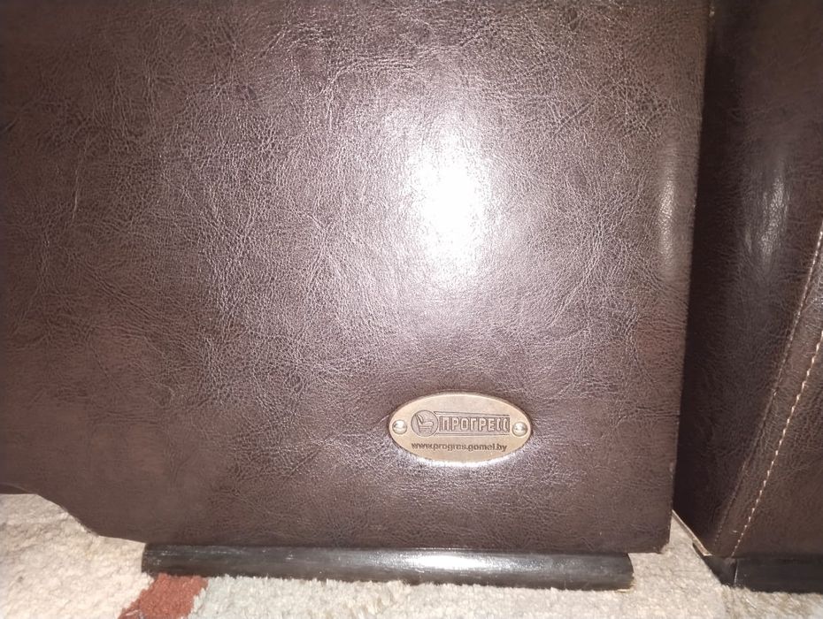 Продам диван в хорошем состоянии