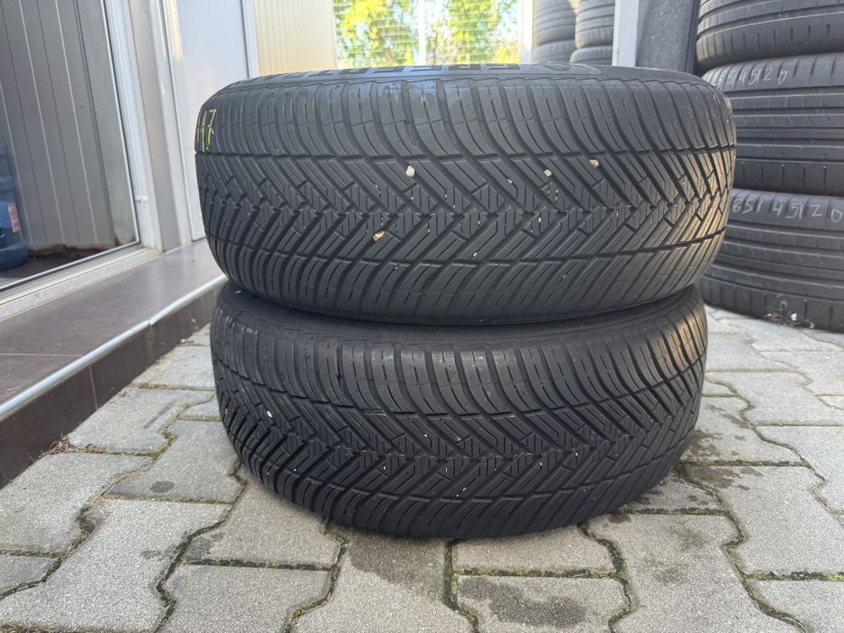 2бр всесезонни гуми Greentac 225/55/17 DOT2522 8мм грайфер