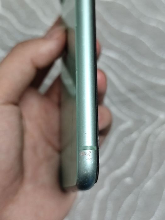 iPhone  11  Green