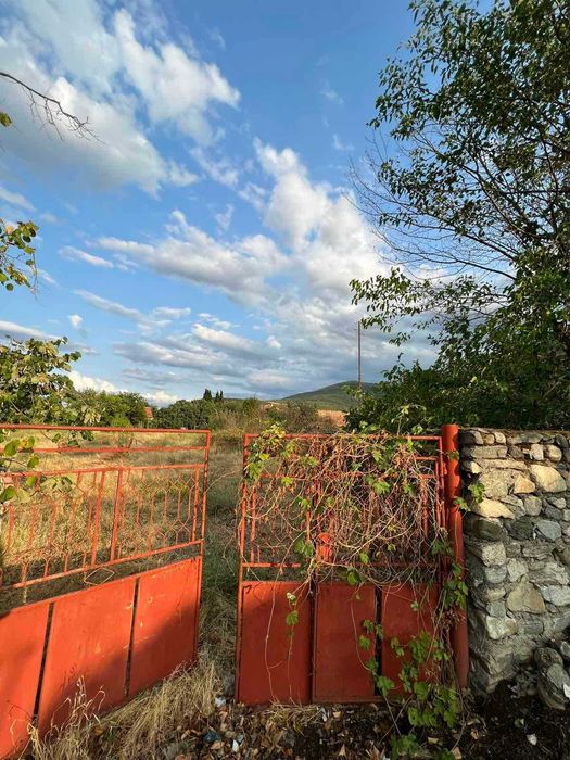 Продавам Парцел УПИ в с.Ветрен дол