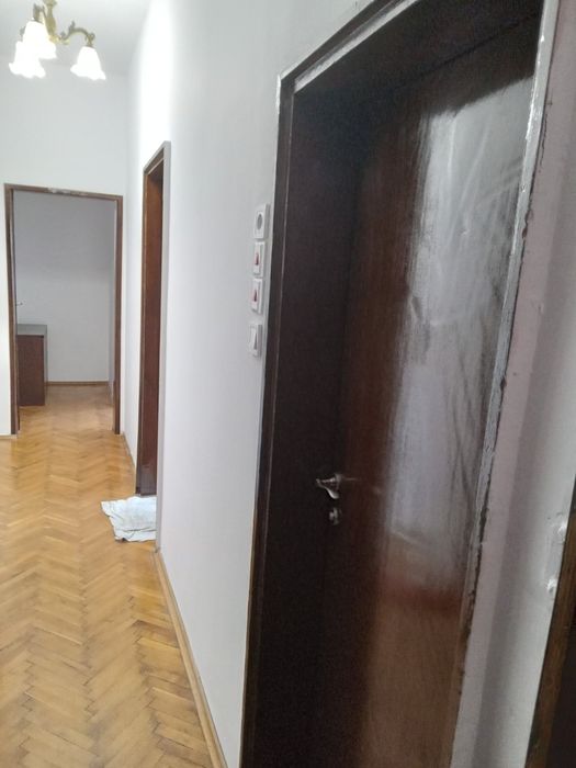 Дава се под наем Двустаен апартамент в Пловдив, Център - 50 кв.м за 433.5 € - Снимка #1