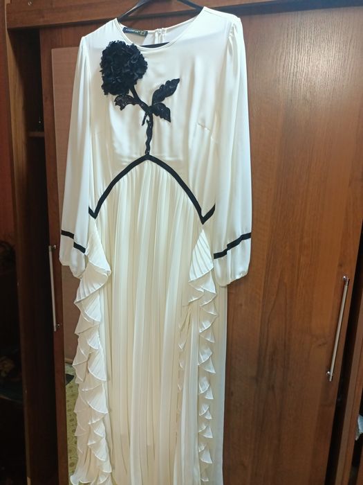 Продам женские одежды