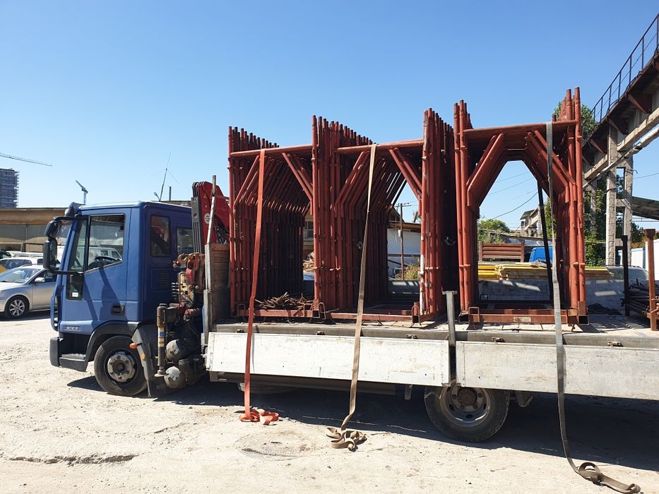 Изгоден транспор за София и страната с кран