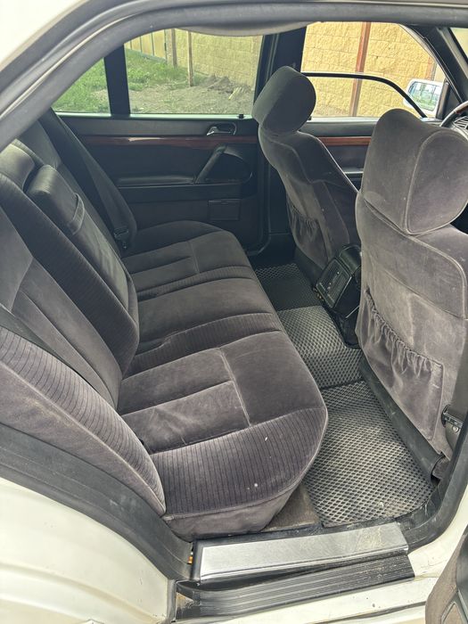 Mercedes-Benz S320 W140