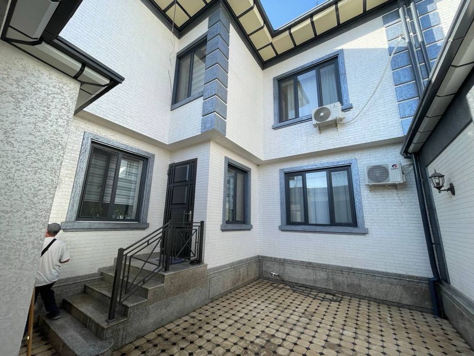 IT PARK атрофидан 1,5 сотокли коттедж сотилади