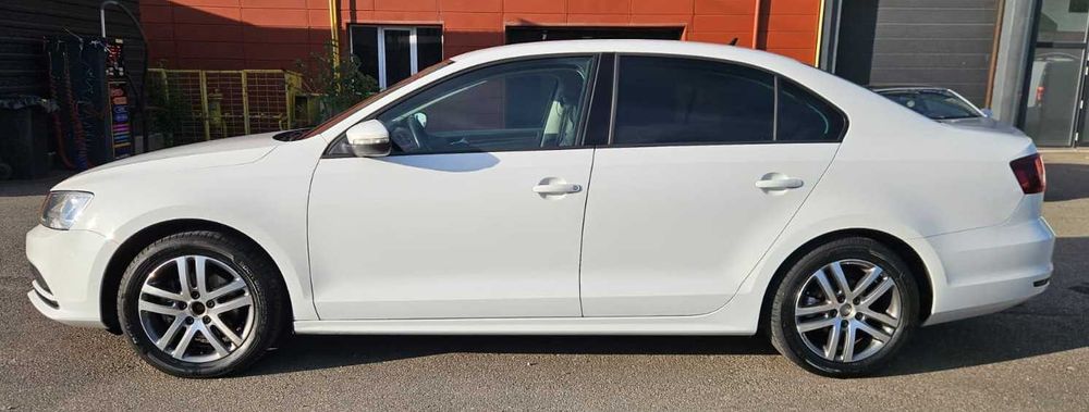 VOLKSWAGEN Jetta 2016 — imagine 4
