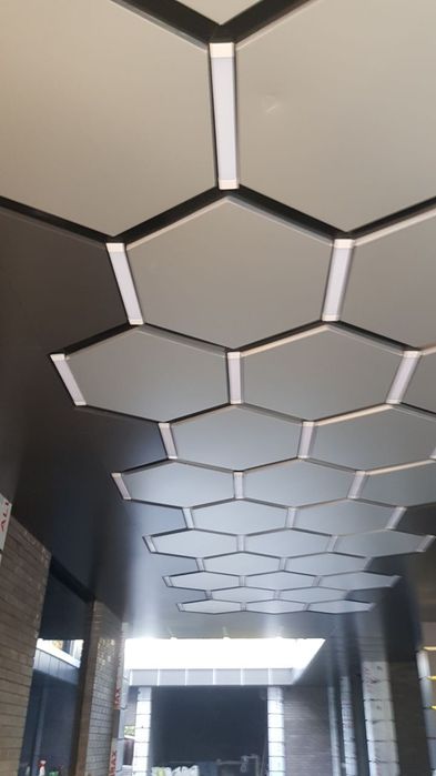 Alucabond uchastka alyukabond ustasi alkafon uy karopka