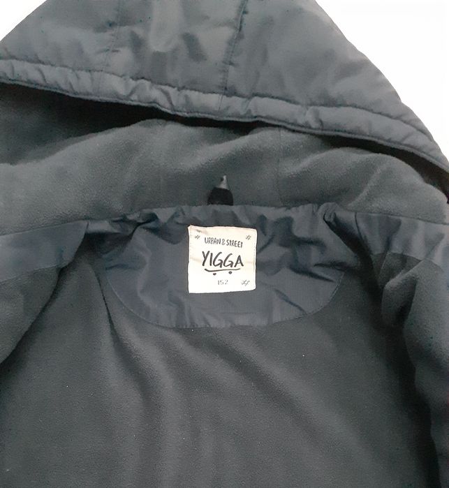 Продам куртку на мальчика. Осень- весна.