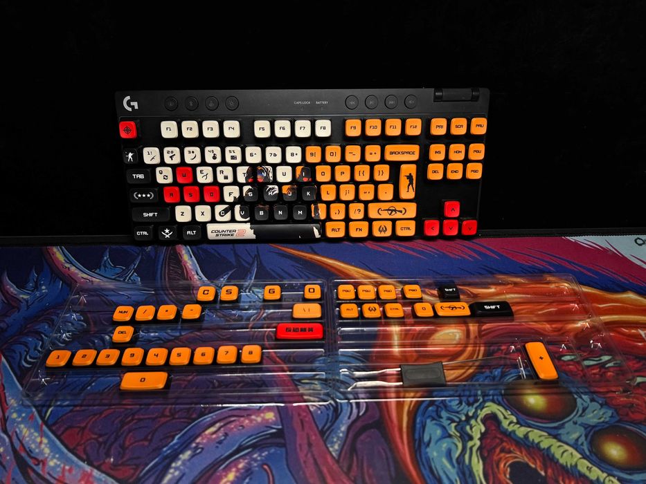 Keycaps-uri cu tema CS2 / Varianta full keyboard si semi keyboard