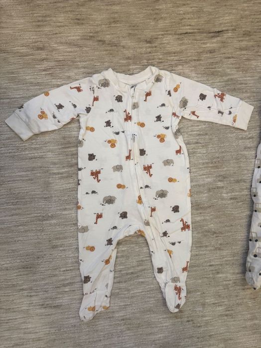 Сет от 5 бр. Ръмпари за бебе, на марката НМ 3 бр. 4-6м. И 2 бр. 2-4м.