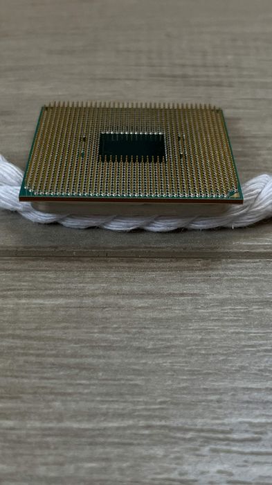 Процесор AMD Ryzen 5 2400g