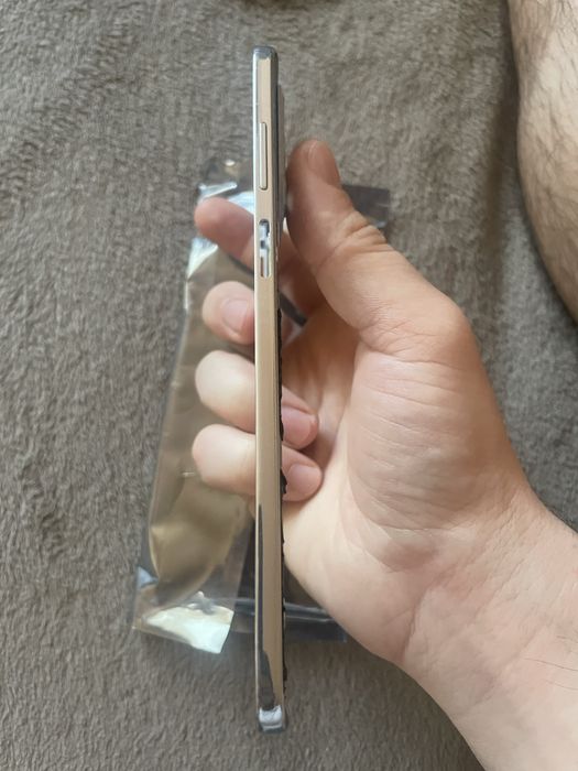 Ramă nounouță de Motorola moto G82 , accept si schimb