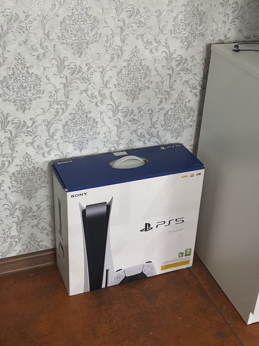 Пс5 1тб 23 игры 5-6 месяц использоваль