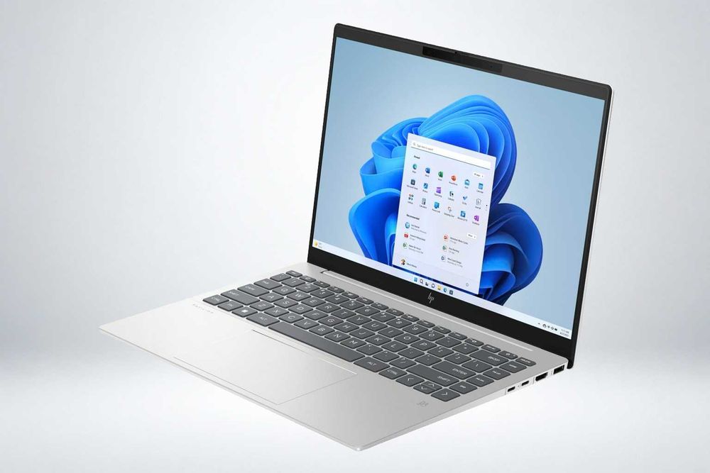 HP Pavilion Plus 14 / Ryzen 7/ 16GB DDR5 / 512GB NVMe /OLED 2.8K 120Hz