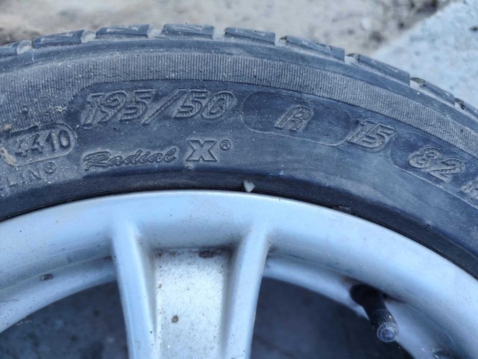 Vand Jenti de aluminiu Real + cauciucuri Pireli uzate 195/50/R15
