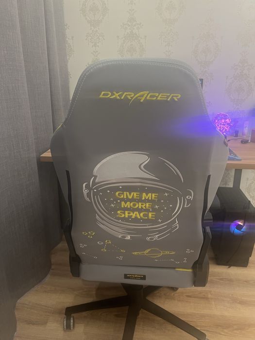 игровой компьютер вместе со всем