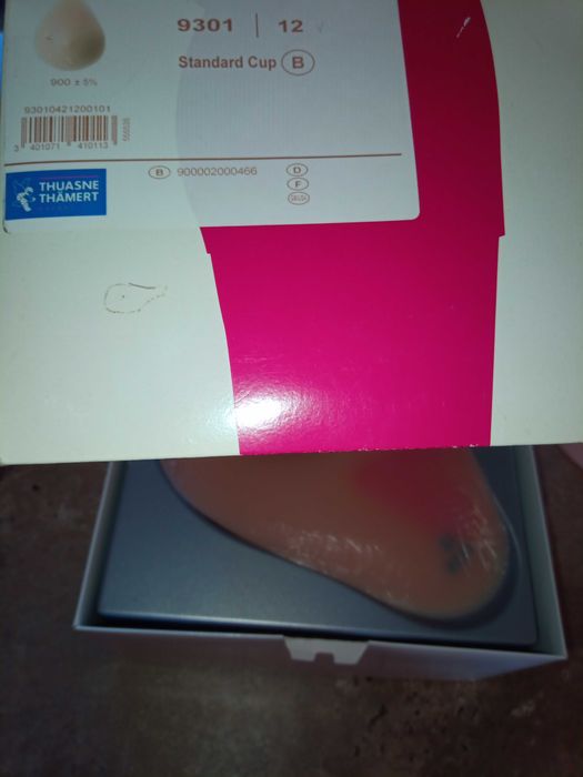 Намаление 50 процента.Гръдни протези - две нови с кутиите и две  още