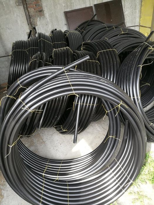 Труба полиэтиленовая шланг  truba трубы пластиковые канализационная