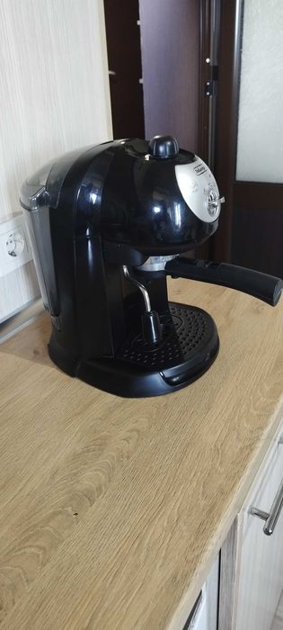Кафе машина Delonghi