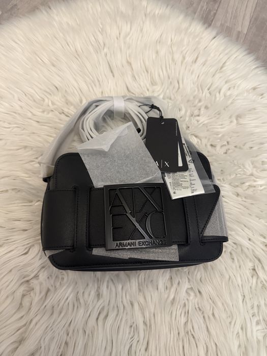 Дамска чанта Armani Exchange в черен цвят-НОВА