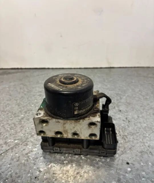 Pompa ABS 1j0 614 117 Volkswagen VW Golf 2001 1.6 16v AT (102 hp)
