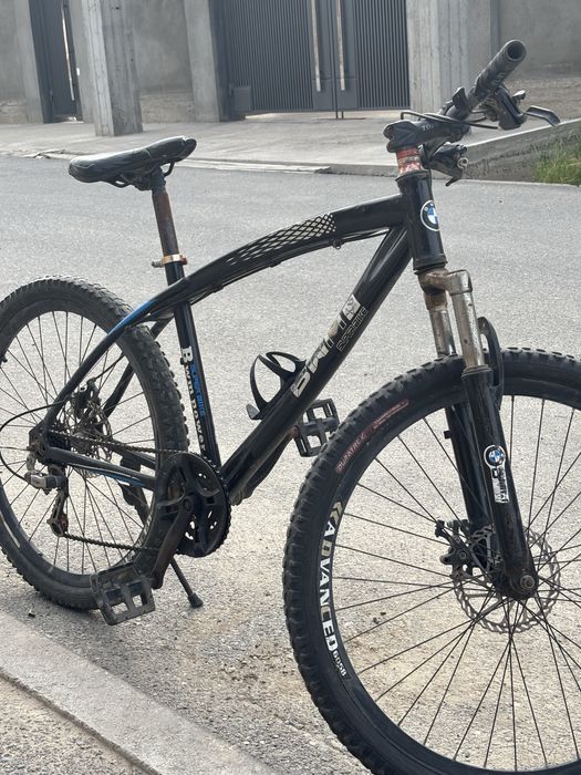 Прадается великкк бмв