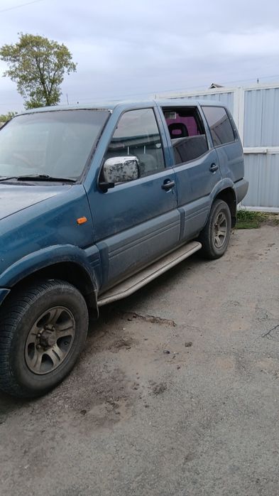 Продам Nissan Mistral