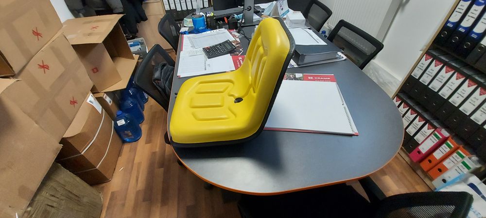 Scaun tractor Iseki,  Yanmar,  Kubota,  Mitsubishi,  macara, stivuitor