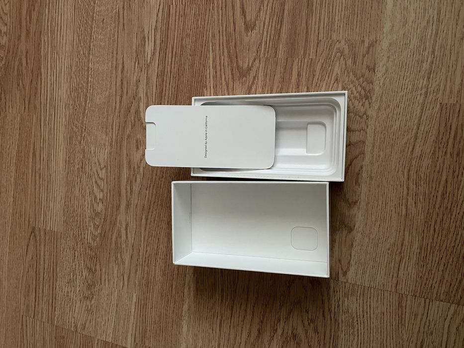 Vand. Cutiie. Iphone. 11.