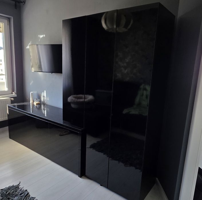 Vând mobilă living modernă cu TV inclus