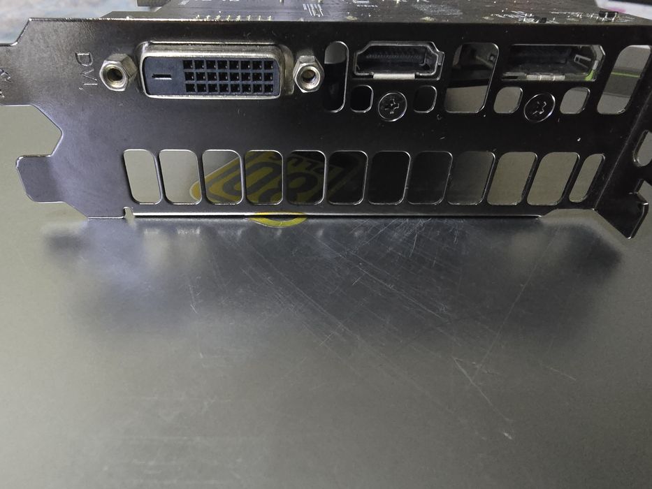 Продам ASUS Radeon RX 550 2GB GDDR5
