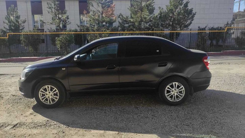 Cobalt 2020 avtomat qora matviy