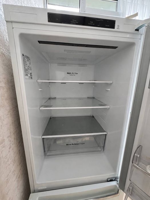 Новый холодильник LG