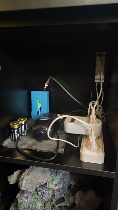 Аквариум на тумбе, с рыбками,200л