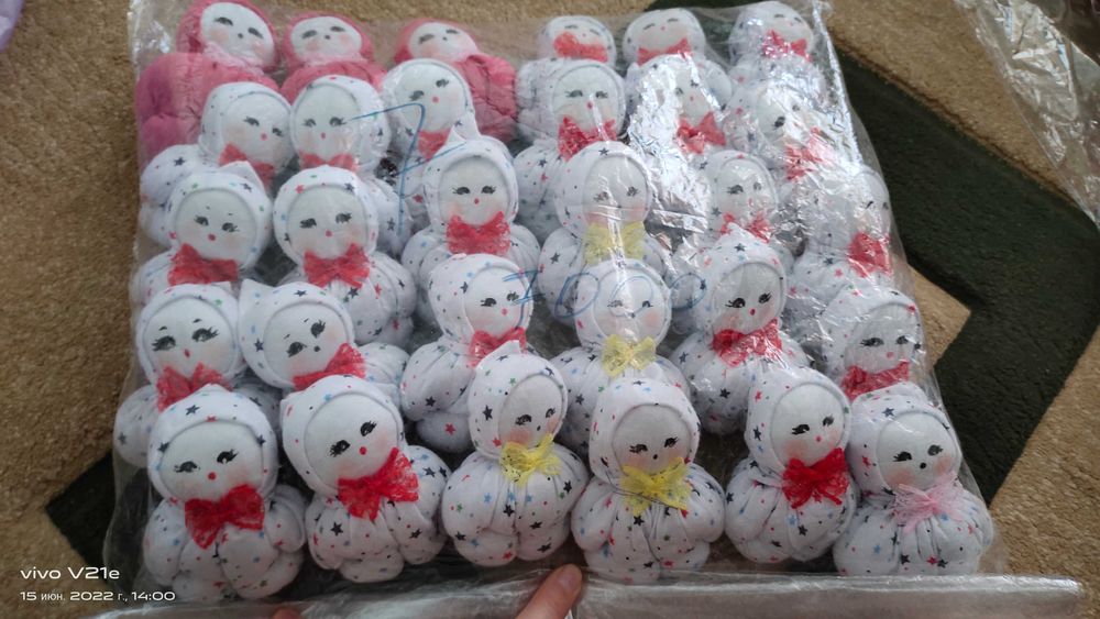 Yumshoq, to'qilgan o'yinchoqlar