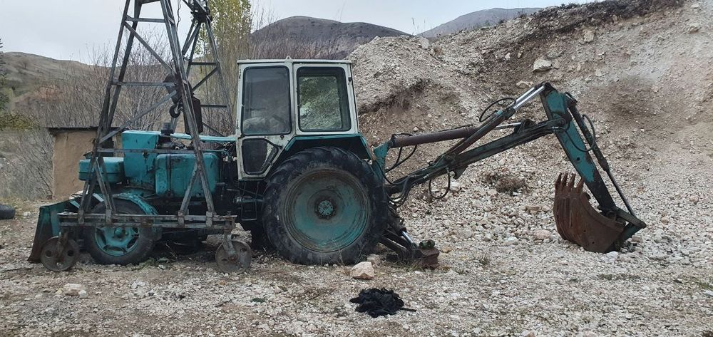 ЮМЗ 6трактор сотилади