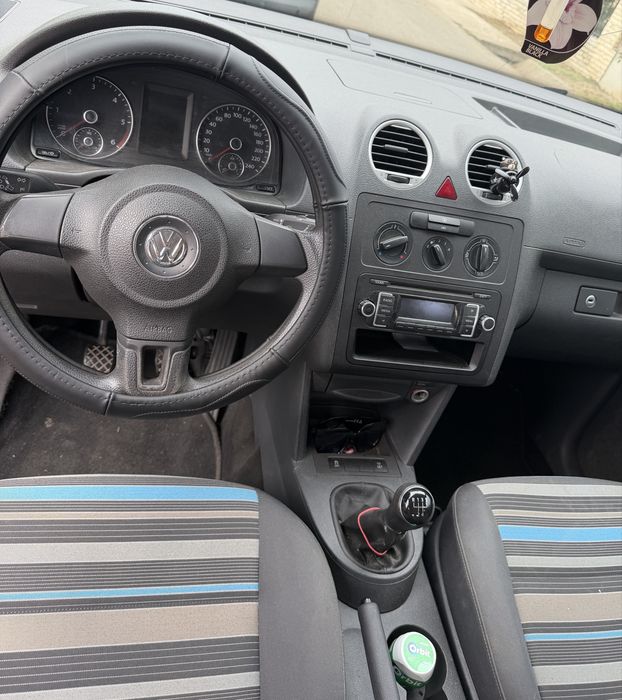 VOLKSWAGEN Caddy 2015 — imagine 4