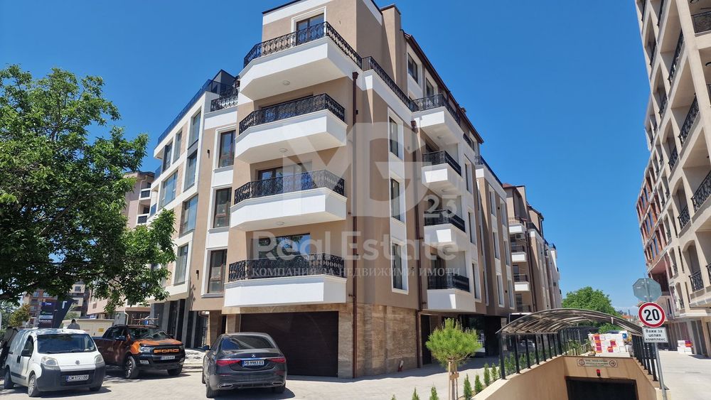 Продава се Двустаен апартамент в Пловдив, Христо Смирненски - 78 кв.м за 1993 €/кв.м - Снимка #12