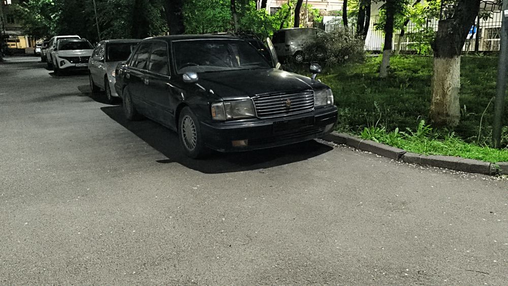Toyota Crown s155 Comfort